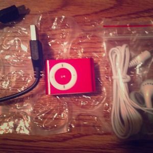 Apple MP3 player RESERVED !