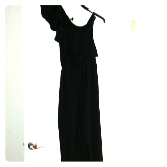 ❤ SOLD ❤ One shoulder jumpsuit