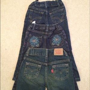 🔴SOLD🔴Bundle of 3 girls jeans size 3T