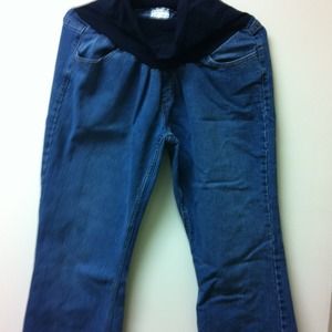 Maternity jeans by motherhood