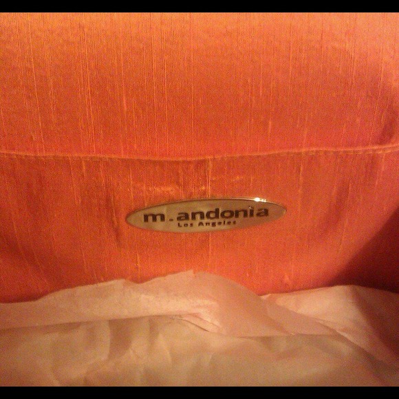 M. Andonia Classic Car Purse - Picture 3 of 4