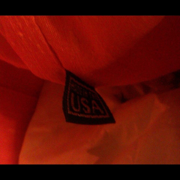 M. Andonia Classic Car Purse - Picture 4 of 4