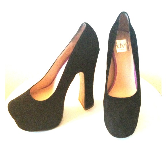 Dolce Vita Black Pumps 8.5