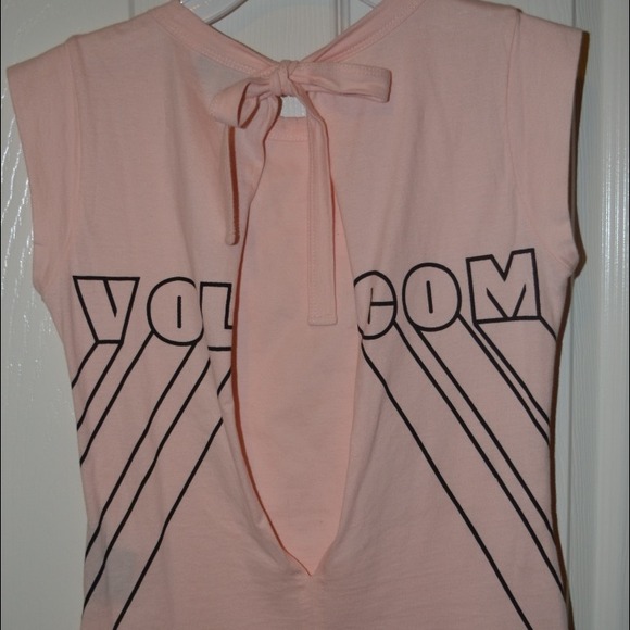 ⚡REDUCED!!!⚡Volcom Top - Picture 2 of 4