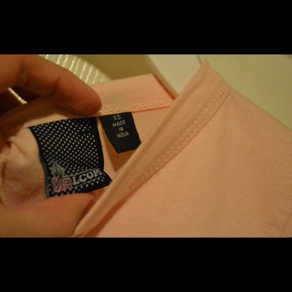 ⚡REDUCED!!!⚡Volcom Top - Picture 4 of 4