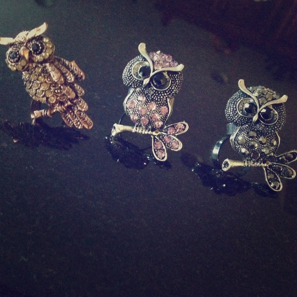 Trendy owl ring!!😍👌(SOLD)