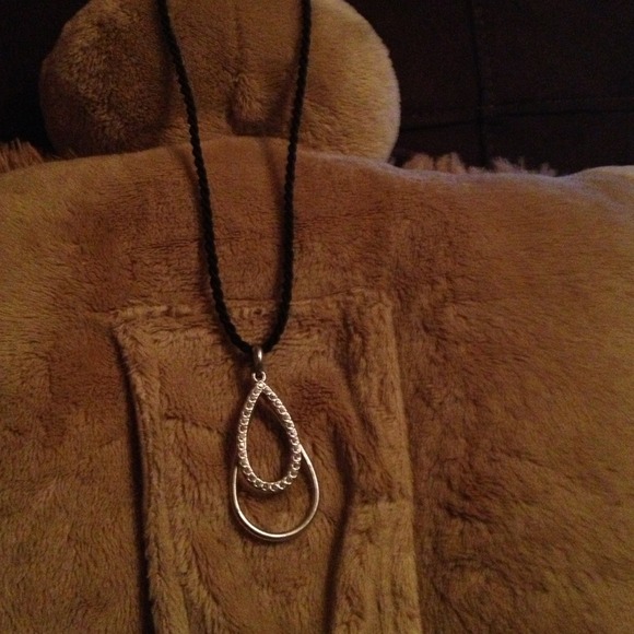 Lia Sophia necklace
