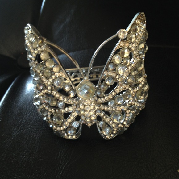 Butterfly bangle