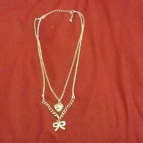 Double chain necklace