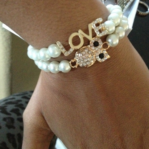 Bracelets!!!😍🎉(SOLD) - Picture 3 of 4