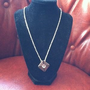 💰sold in bundle💰Daphne necklace