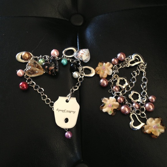 Set of 7 charm bracelets