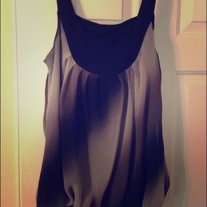 Balloon black and white tank top!