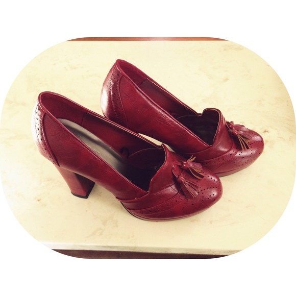 Forever 21 Deep Red Chunky Heels w/ Tassels