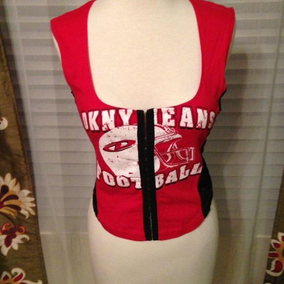 Great casual tee with corset style front