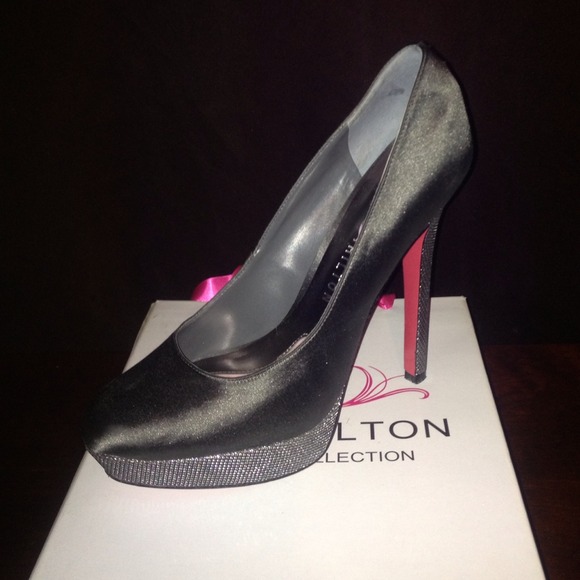 Pumps - Picture 4 of 4