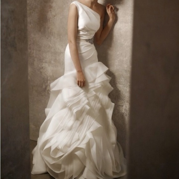 White Vera Wang wedding dress
