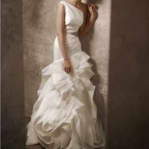 White Vera Wang wedding dress