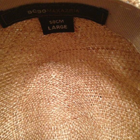 BCBG MAXAXRIA SUMMER HAT\'