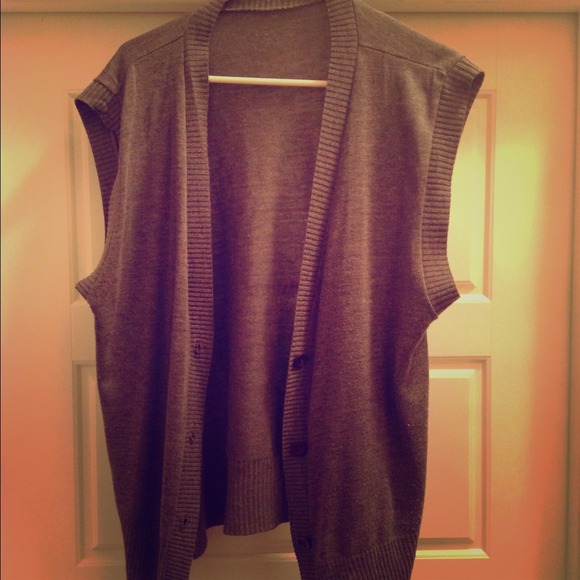 🚫SOLD🚫Plus Size Grey Sweater Vest