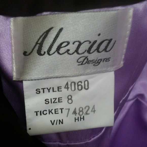 GORGEOUS Marilyn style prom/bridesmaid dress - Picture 4 of 4