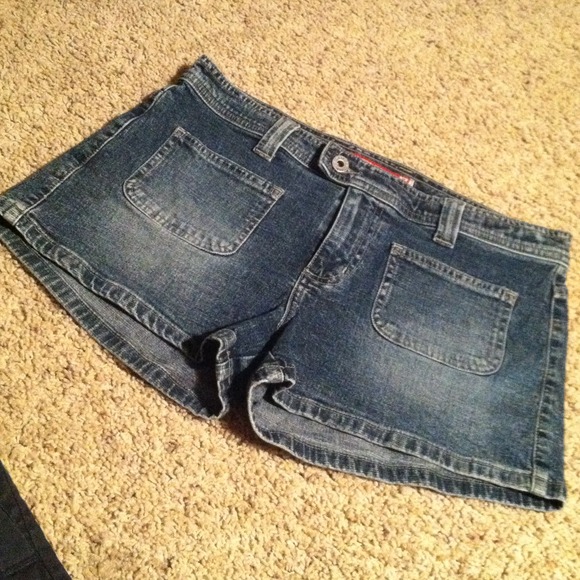 🌺Guess jean shorts