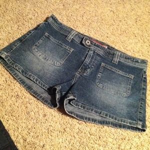 🌺Guess jean shorts