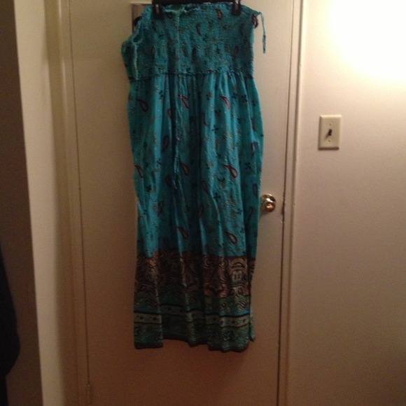 Sold in bundle Dress