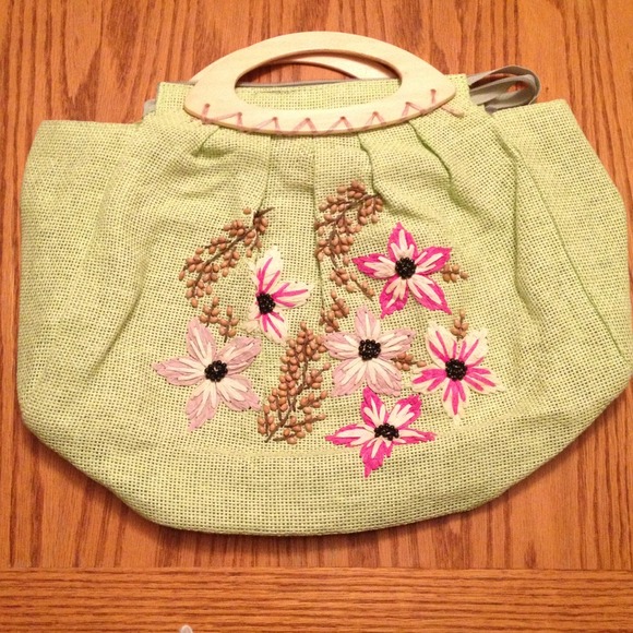 Lime green purse :) - Picture 1 of 2