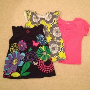 🔴SOLD🔴Bundle of 3 Girls Tshirts size 3T.