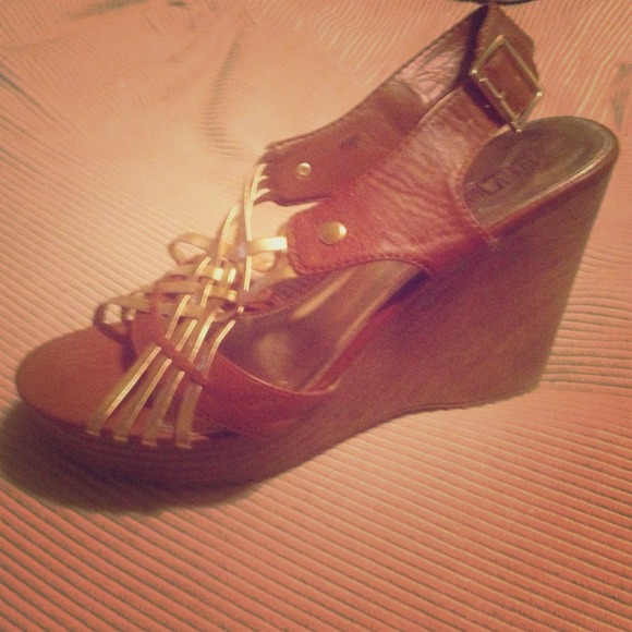 Platform wedge sandals