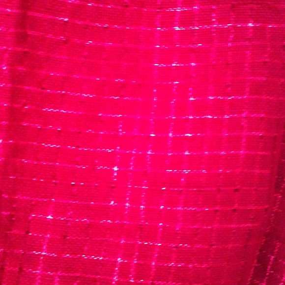 Fushia  scarf - Picture 2 of 3