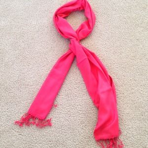 🌟Brand new🌟 Coral pashmina scarf