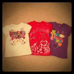 🚫SOLD🚫💜💗💙3 Girls Tshirts💙💗💜