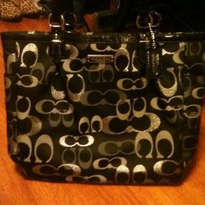 Brand new Authentic Coach Op Art handbag!!!
