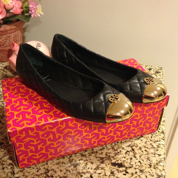 💢SOLD💢Authentic Tory burch Kaitlin flats - Picture 2 of 4