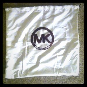 MK dust bag