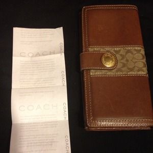 Authentic Coach wallet