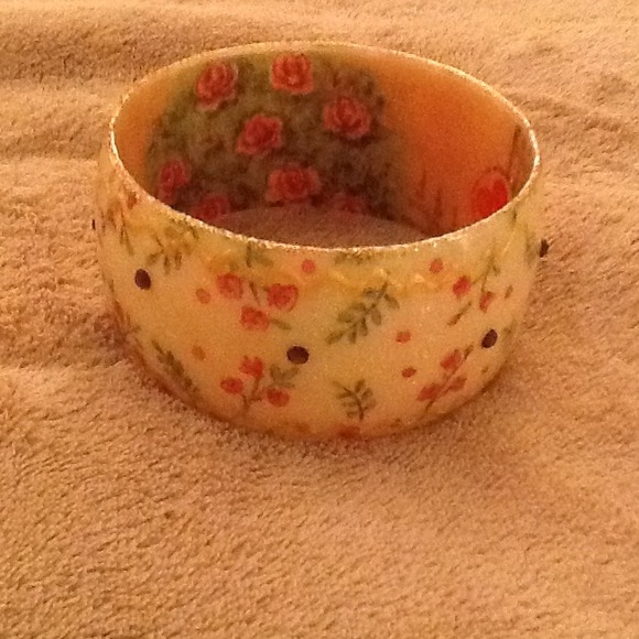 Hand painted bangle bracelet...