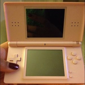 Nintendo DS lite in Pink