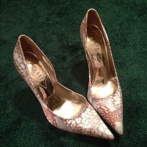 Satin GUESS heels