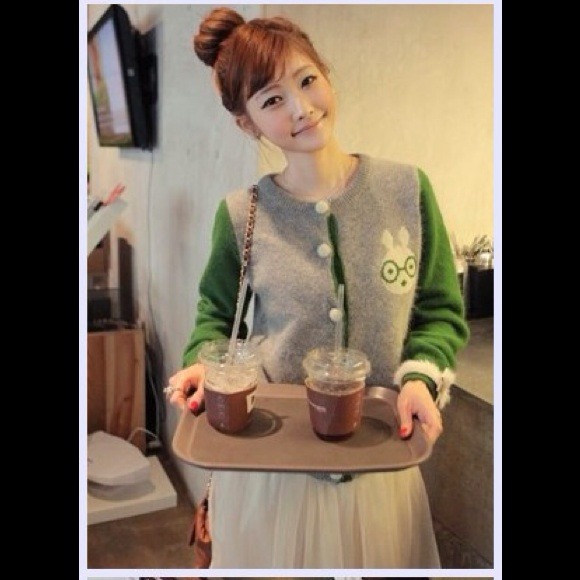 ✂Sold to @hlbrown✂Cute Cardigan - Picture 1 of 3