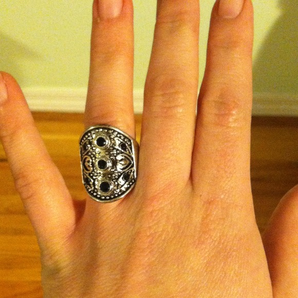 Jewelry bundle!! Great deal! - Picture 3 of 4