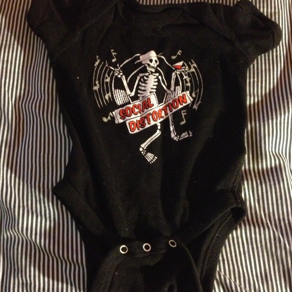 Social distortion black onesie. Size 6 months.👶👕 - Picture 2 of 2