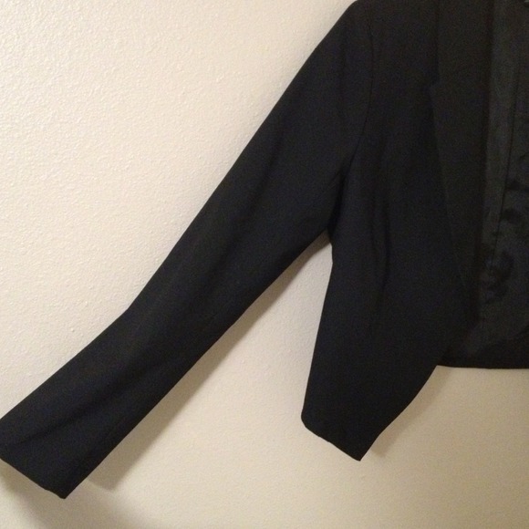 Mossimo Jackets & Coats - *Reduced*Blazer//Price Final at $10 Mossimo Jackets & Coats - *Reduced*Blazer//Price Final at $10