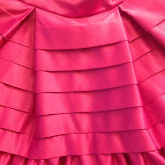 Betsey Johnson Hot Pink Perfection - Picture 3 of 4