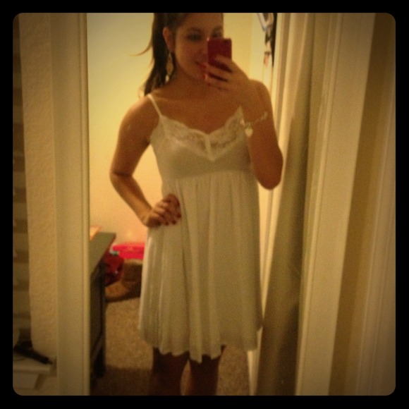 Cotton-on Dress 🎀 - Picture 1 of 3