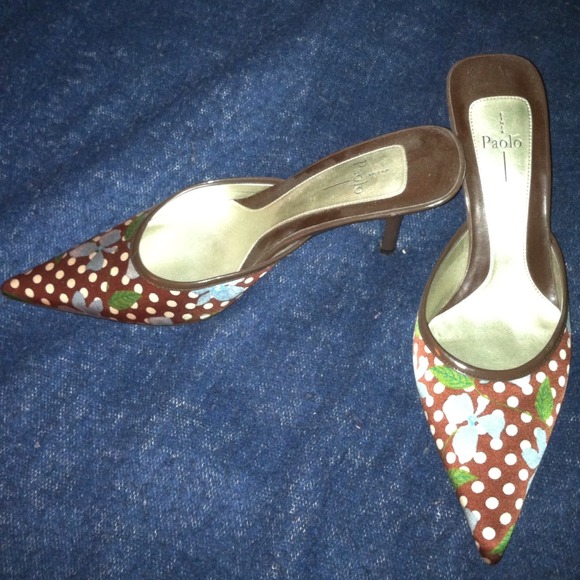 Paolo Pumps