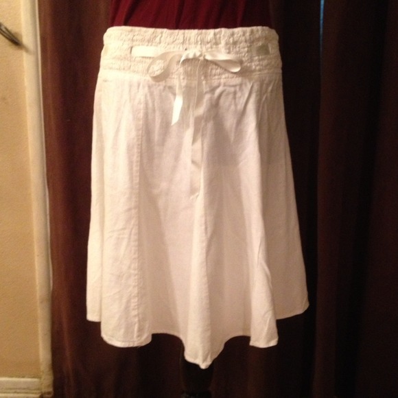 🔴SOLD🔴White skirt