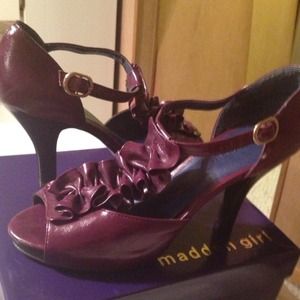 Reserved @kryredd**Purple Madden Girl peep toe